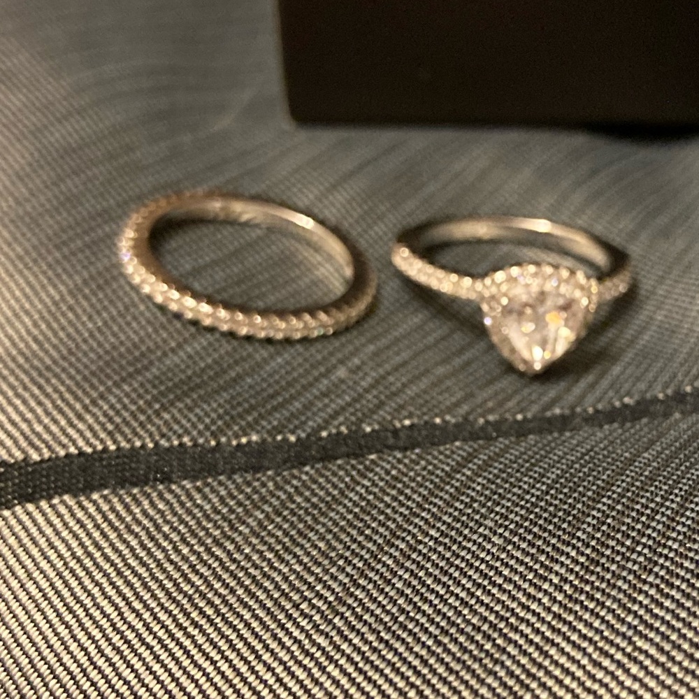 Set of Silver and Crystal Rings, Sz 5